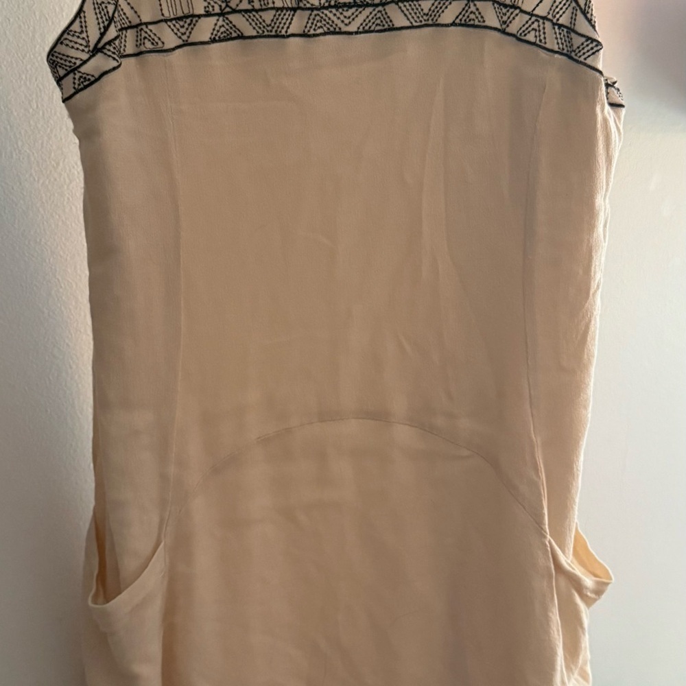 Entro Cream Chemise with Black Geometric Trim